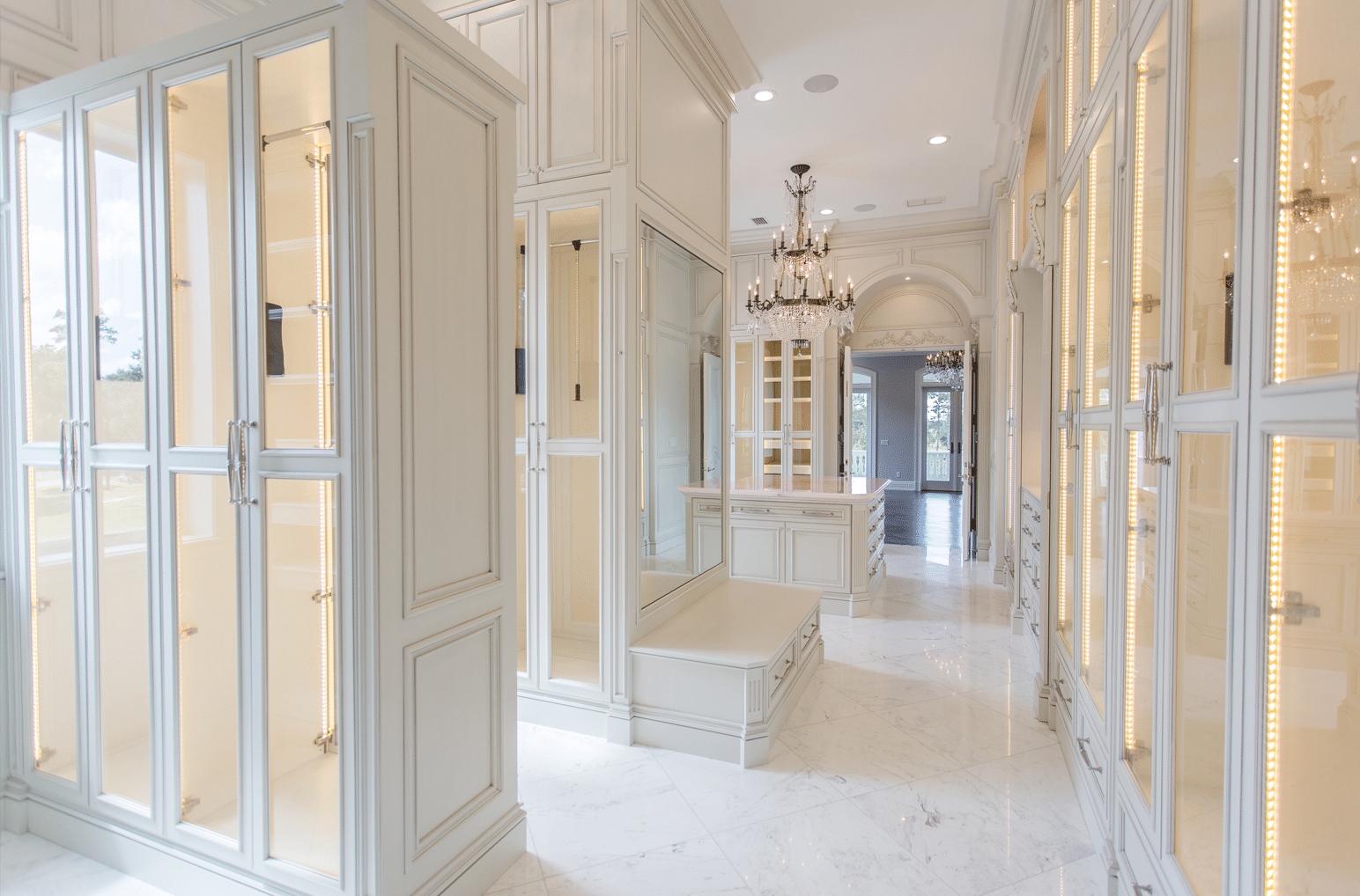 luetgert-development-corporation-classic-master-closet-bel-lago-ocala